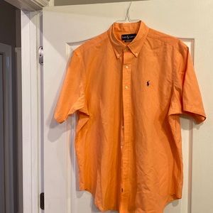 Men’s Classic Fit XL button Down Short Sleeve Shirt